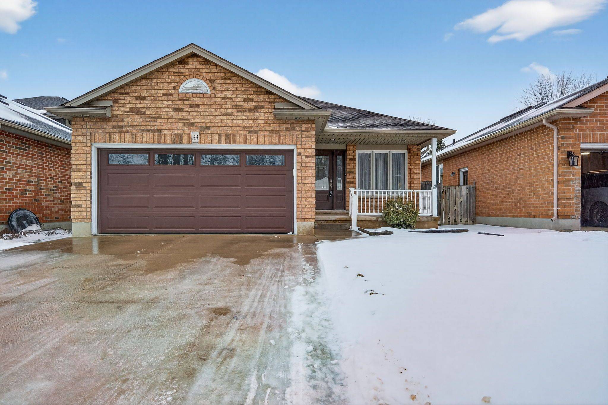 Strathroy-caradoc, ON N7G 4G4,33 Juniper CRES