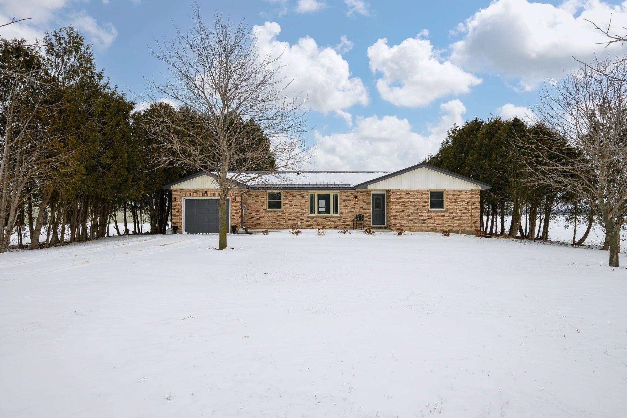 West Elgin, ON N0L 2P0,13904 Graham RD