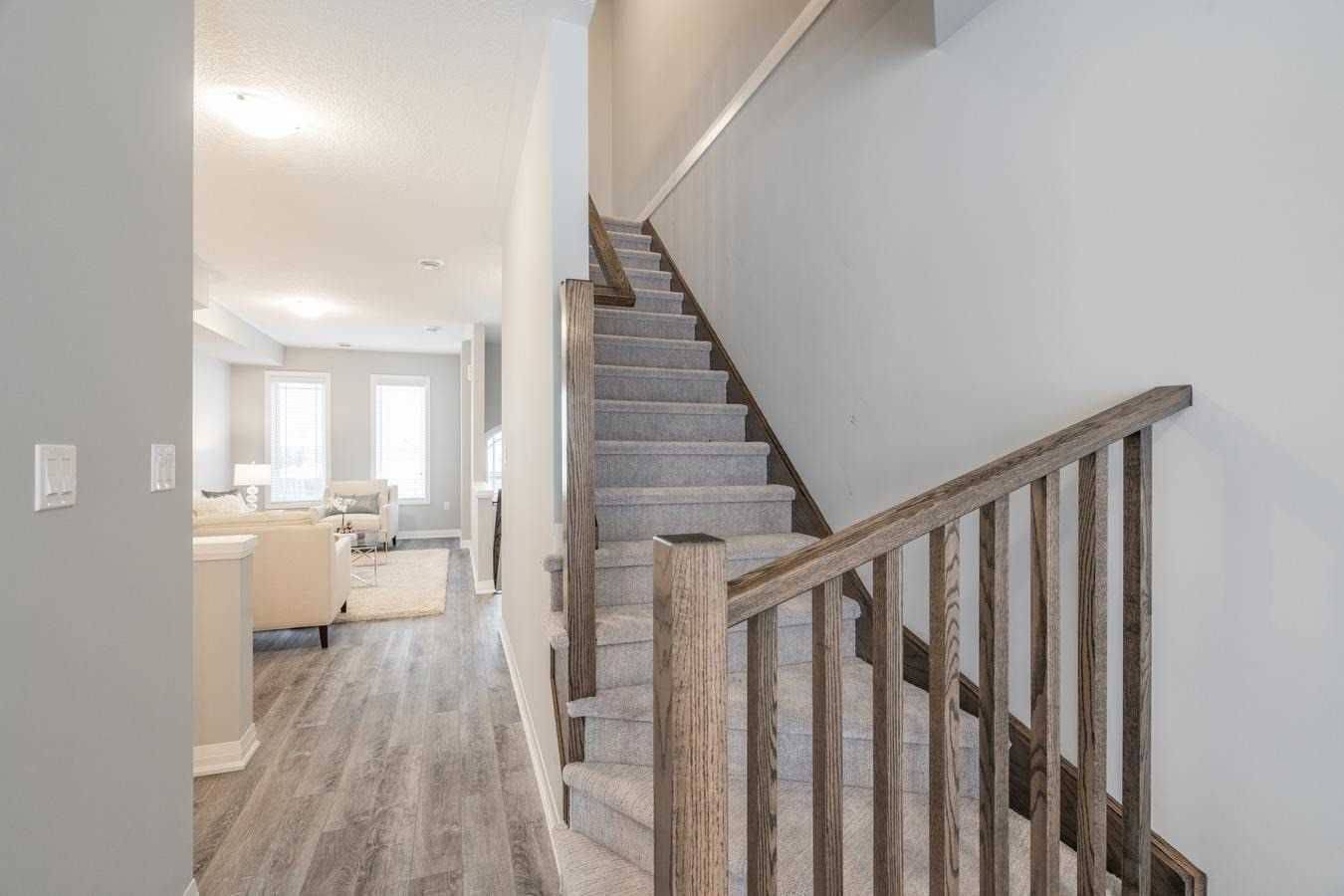 Hamilton, ON L0R 1P0,72 Laguna Village CRES