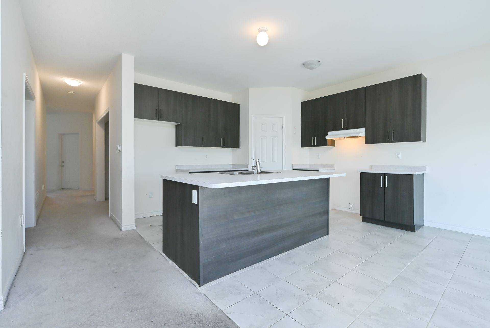 Shelburne, ON L9V 3X5,620 McMullen ST