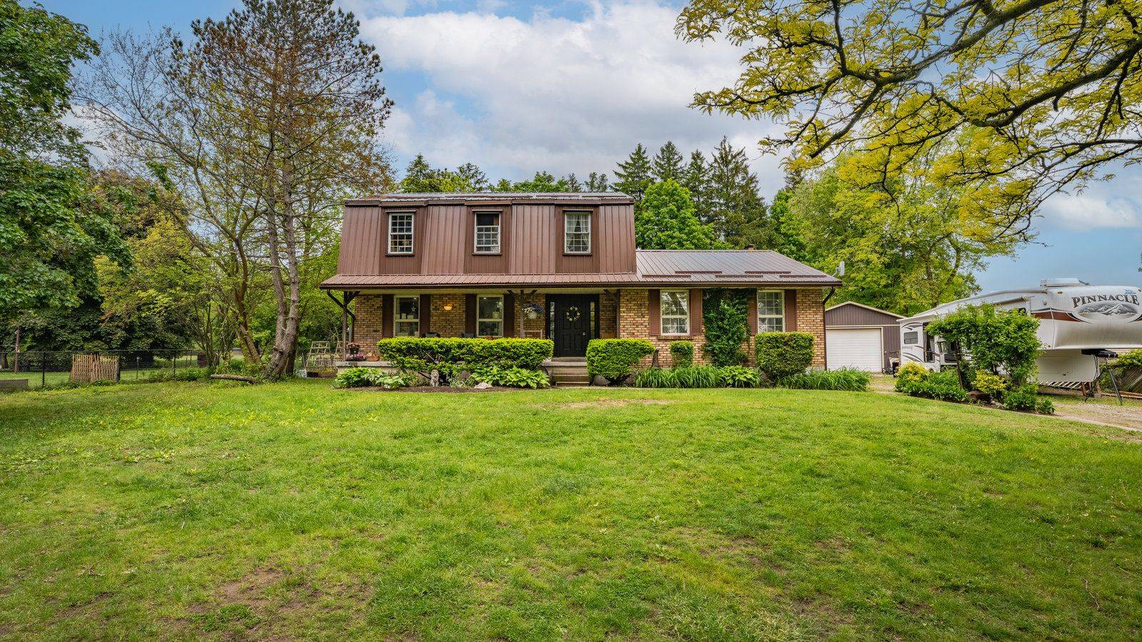 Brantford, ON N3T 5L6,279 Cockshutt RD