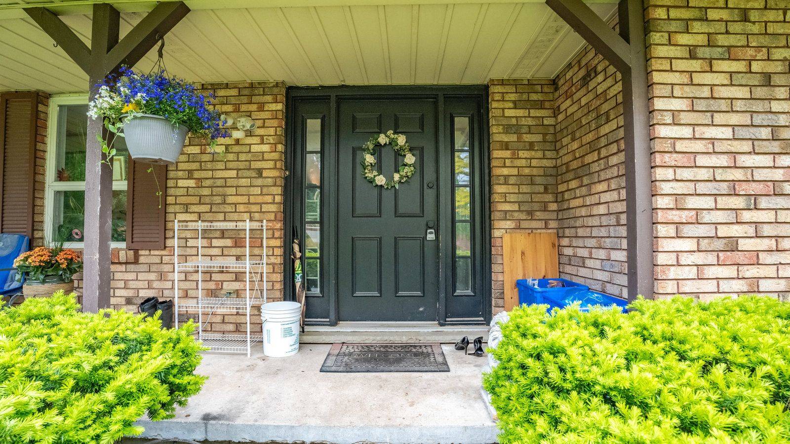 Brantford, ON N3T 5L6,279 Cockshutt RD