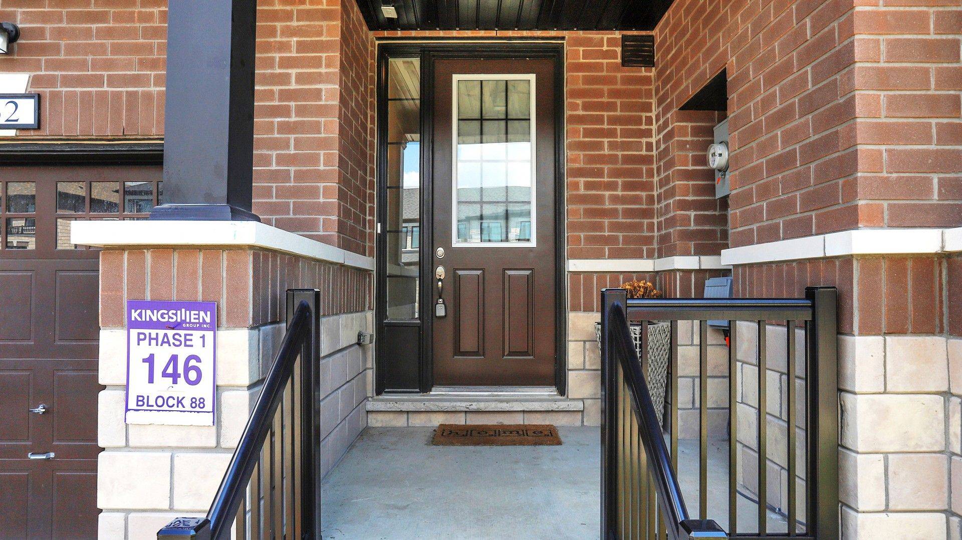 Kawartha Lakes, ON K9V 6C2,32 Keenan ST