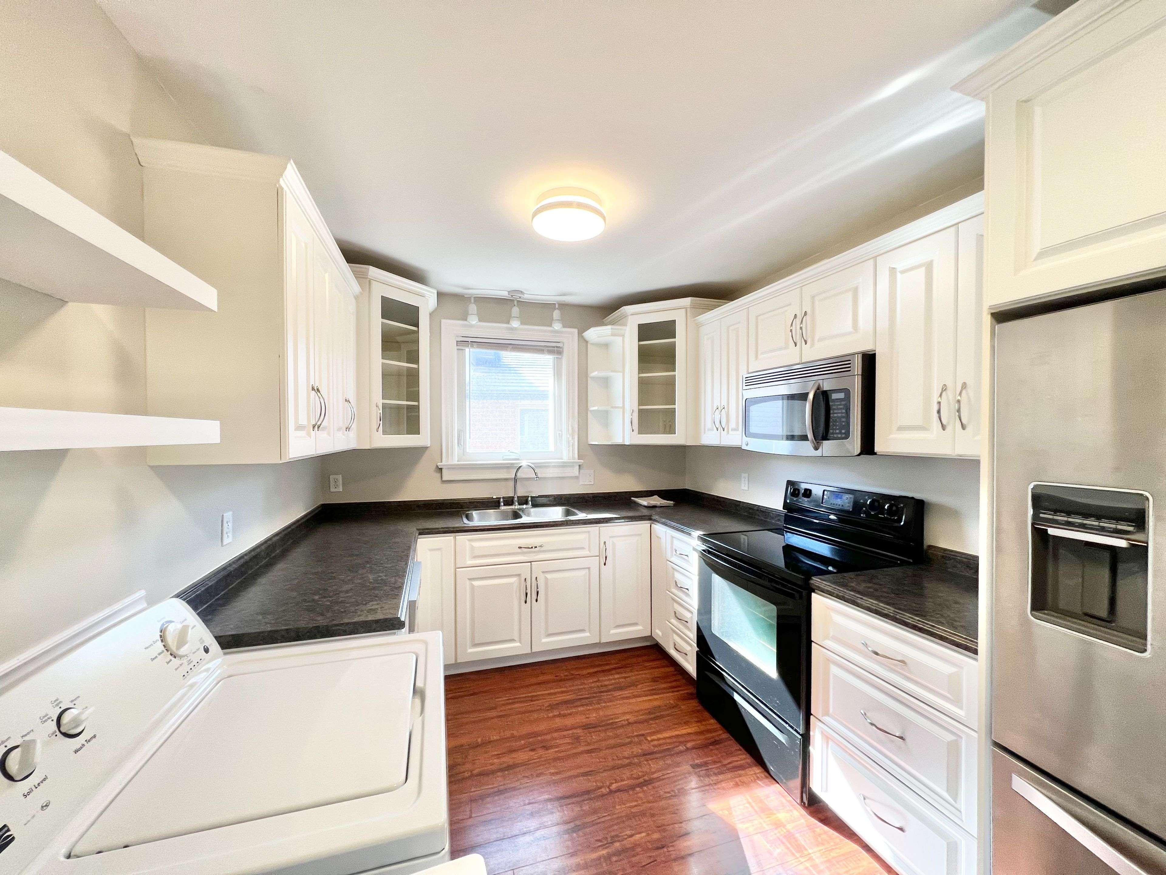 Kitchener, ON N2N 2V5,336 Rolling Meadows DR #1