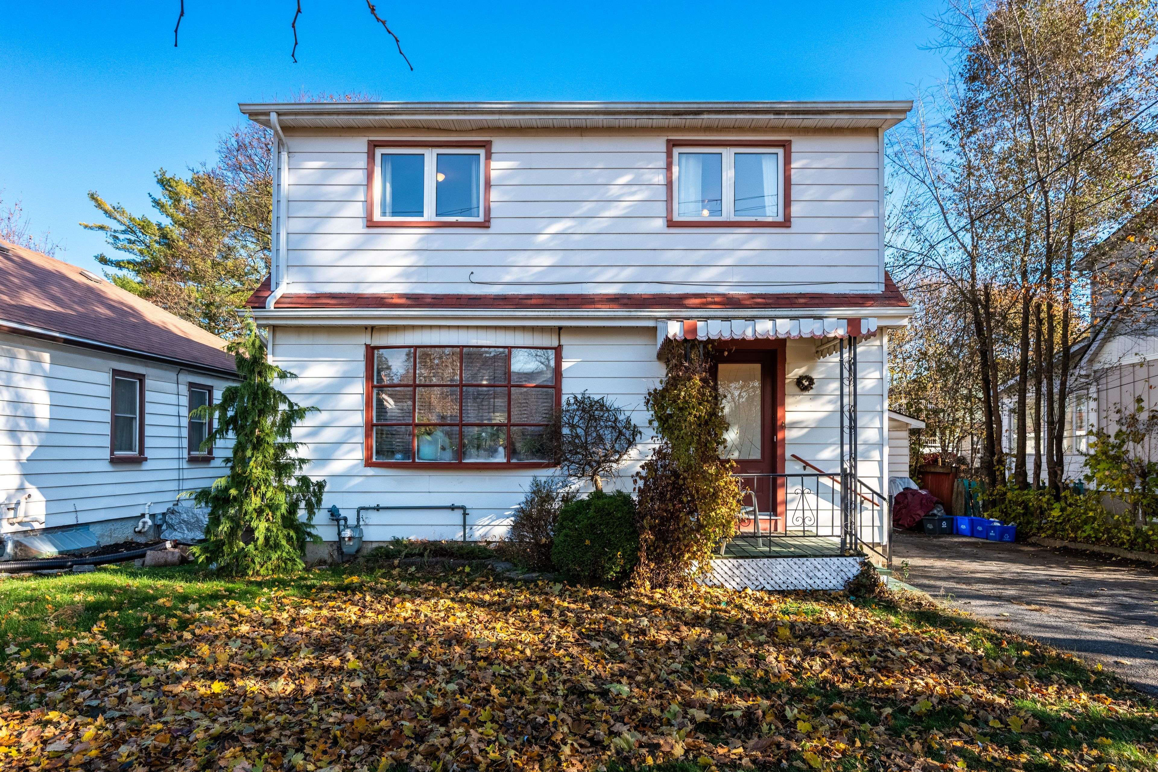 Kingston, ON K7K 4L7,9 Hillcrest AVE