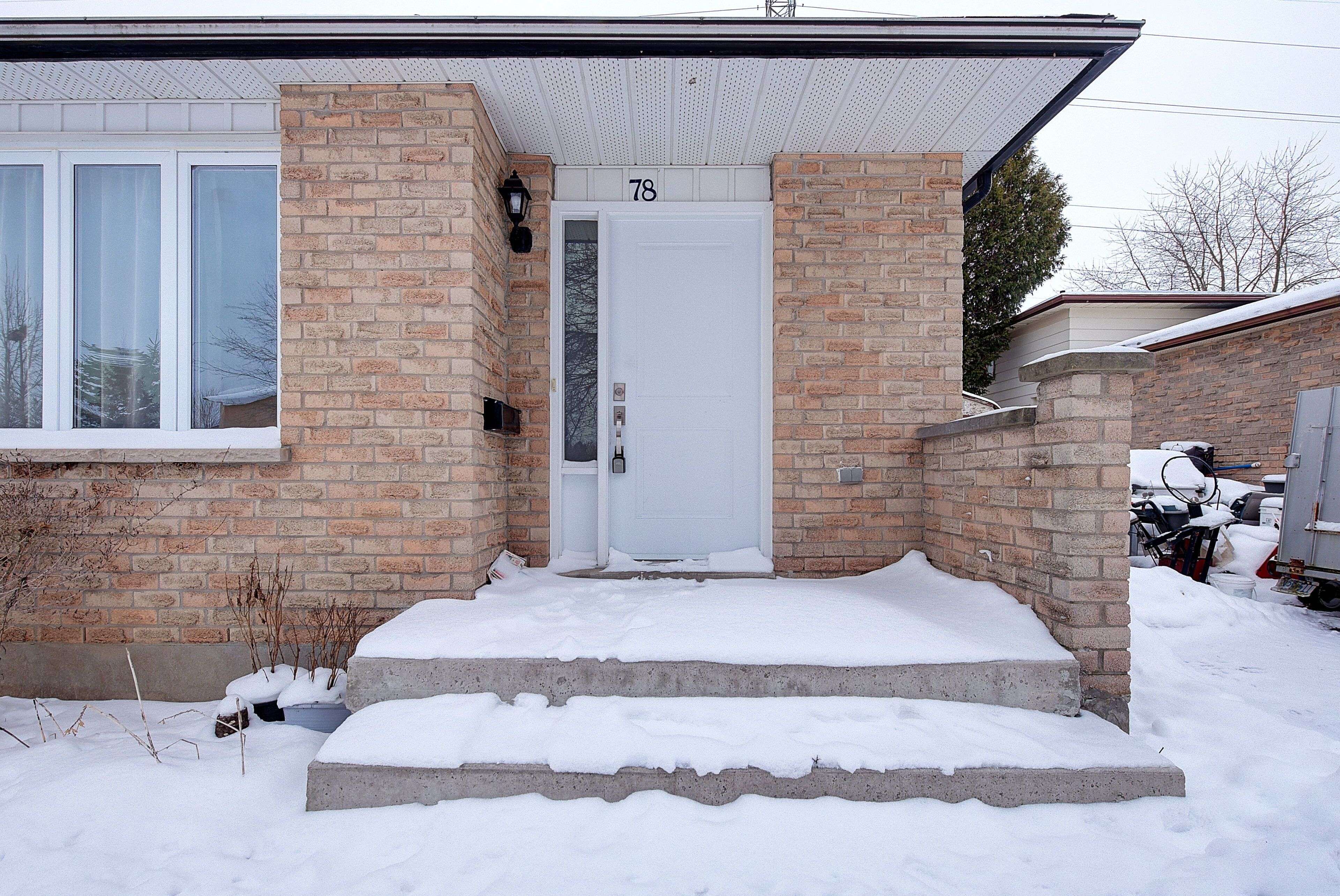 London South, ON N5Z 4L4,78 Lysanda CT