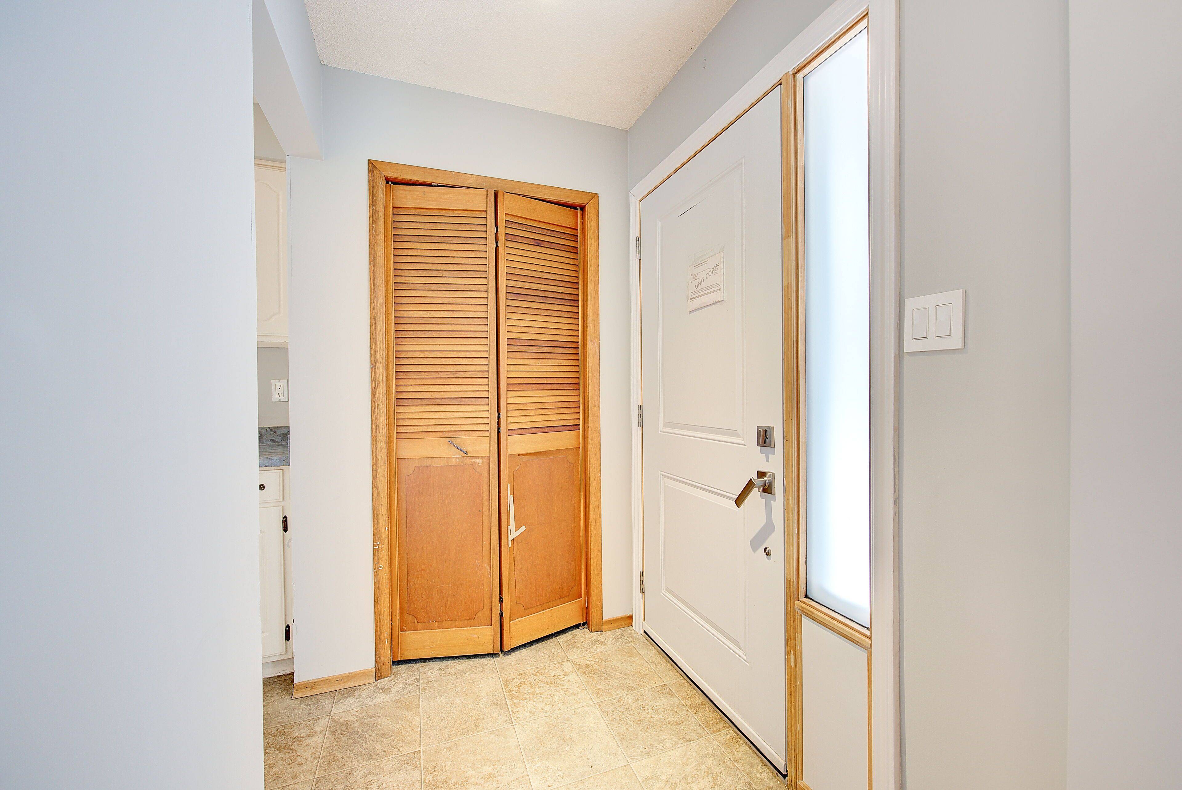 London South, ON N5Z 4L4,78 Lysanda CT