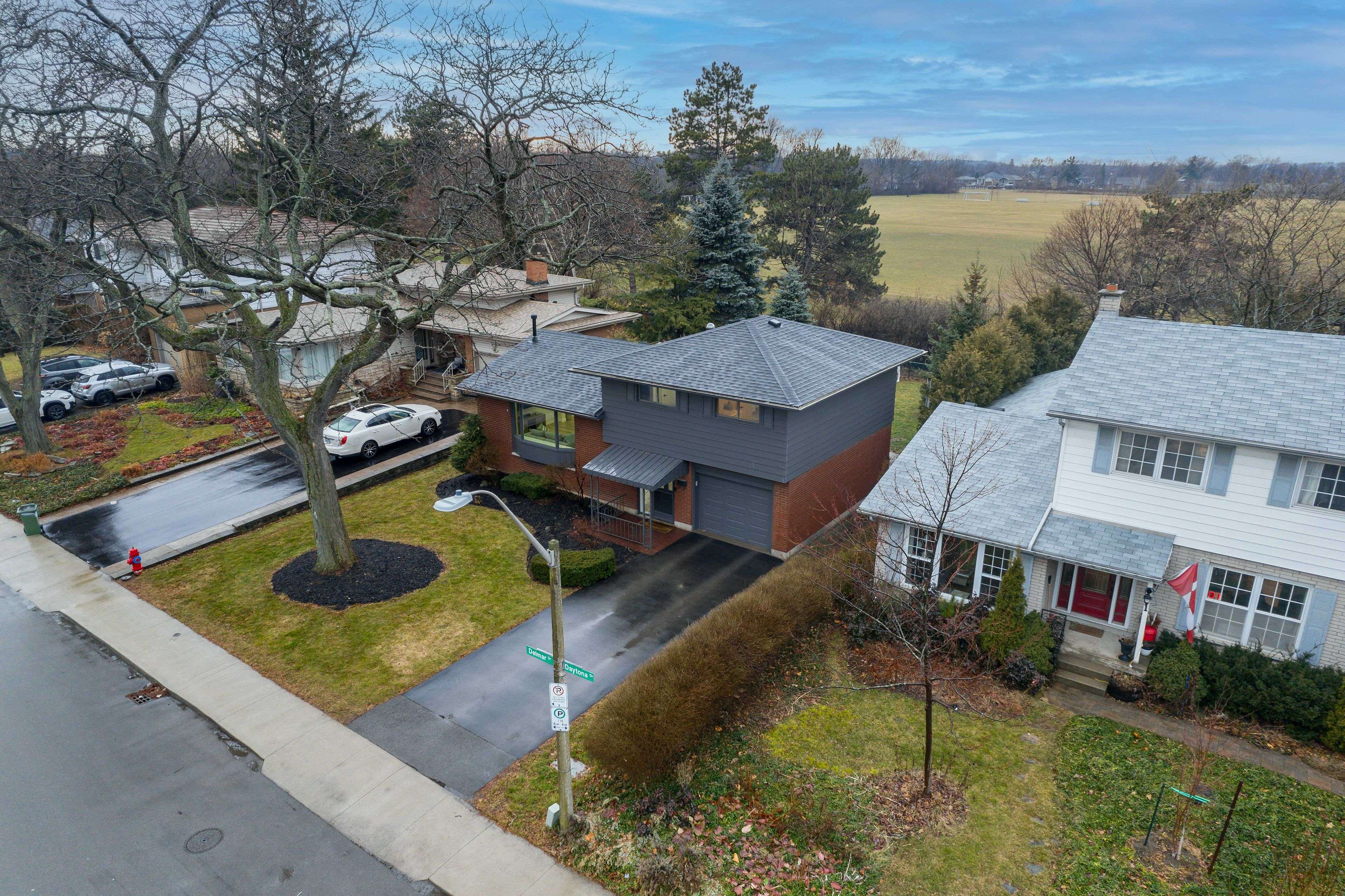 Hamilton, ON L9C 1J2,51 Delmar DR