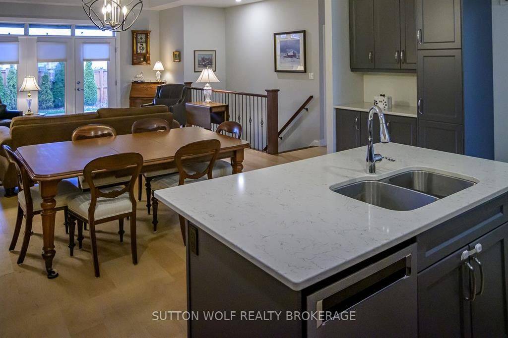 Strathroy-caradoc, ON N7G 0G5,14 Elwood ST