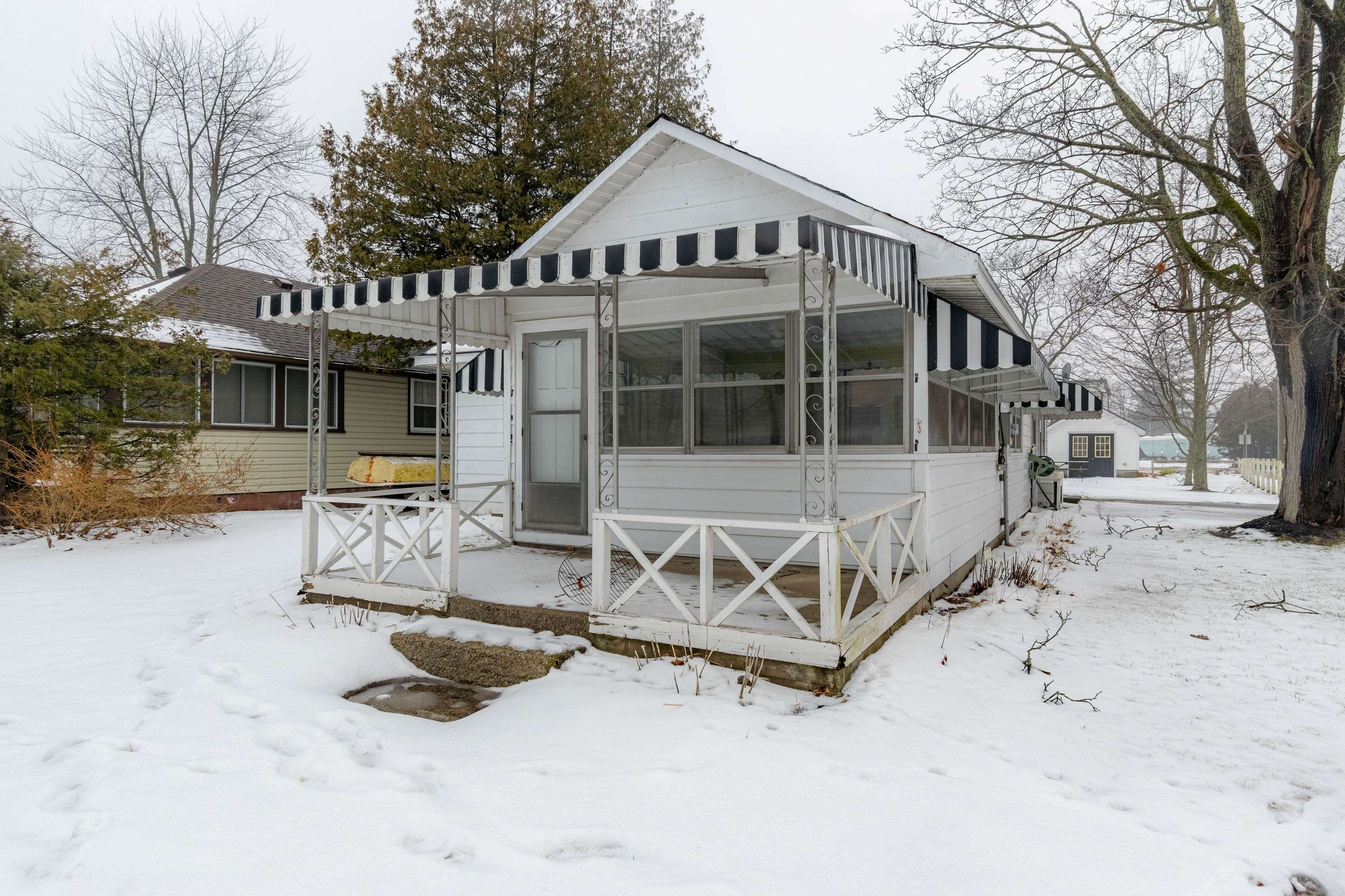 Norfolk, ON N0E 1T0,4 Jenny Wren LN