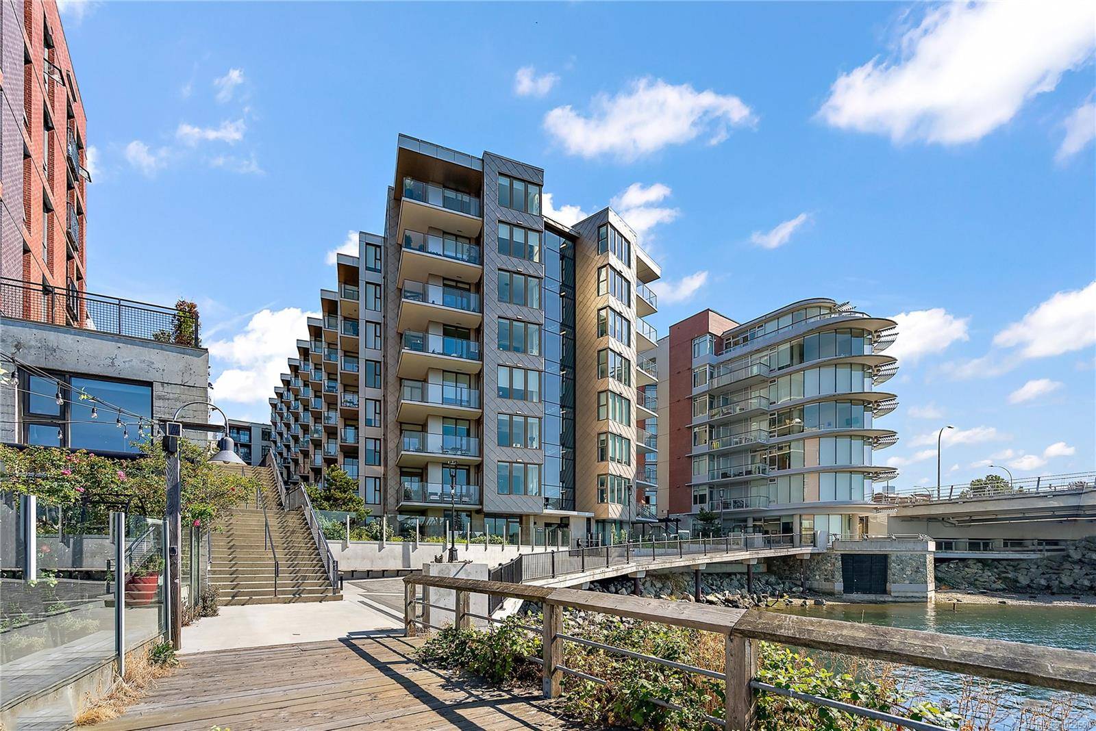 Victoria, BC V8W 3K3,1628 Store St #716