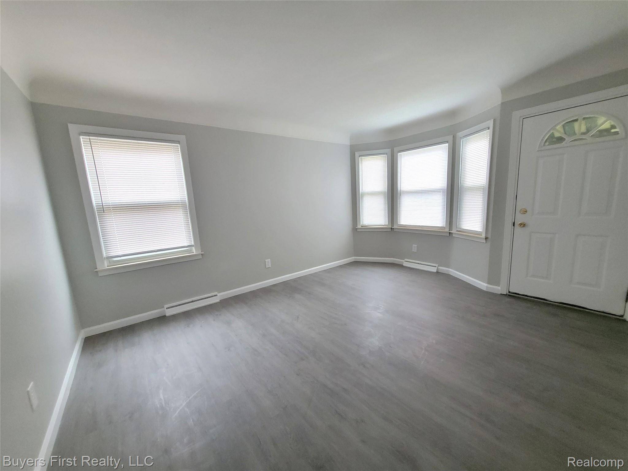 Eastpointe, MI 48021,22084 Normandy AVE