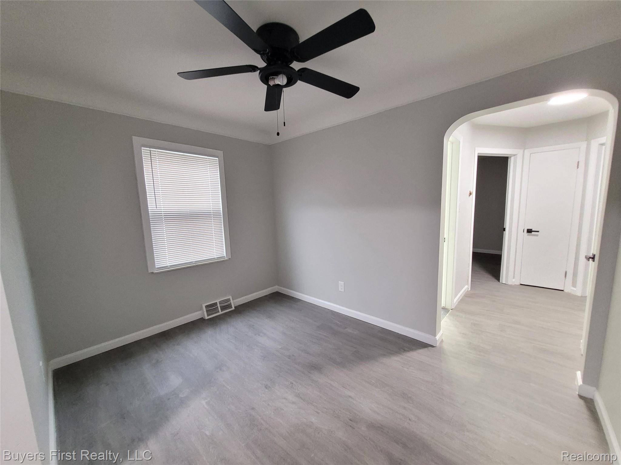 Eastpointe, MI 48021,22084 Normandy AVE