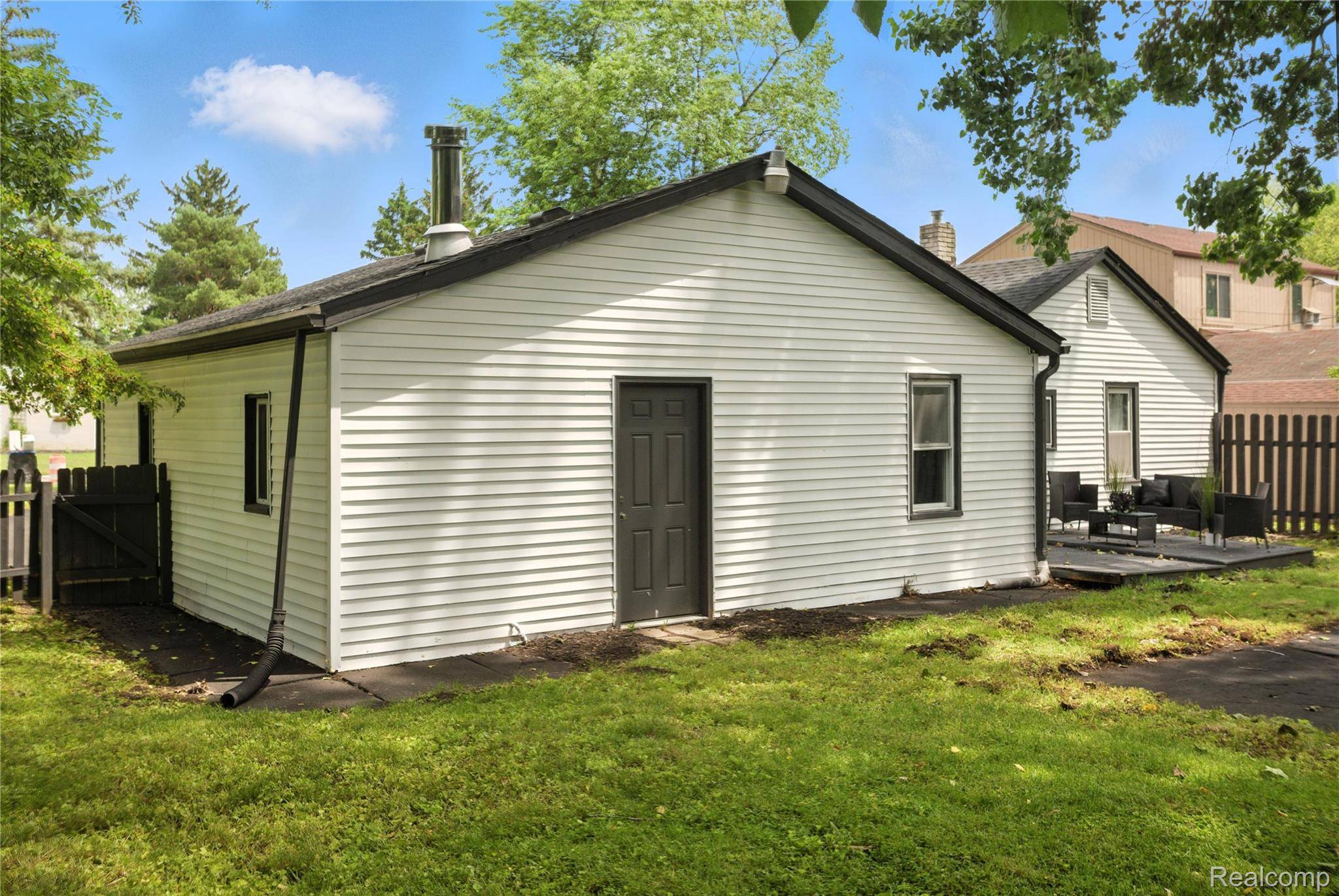 Westland, MI 48185,8411 Hugh ST