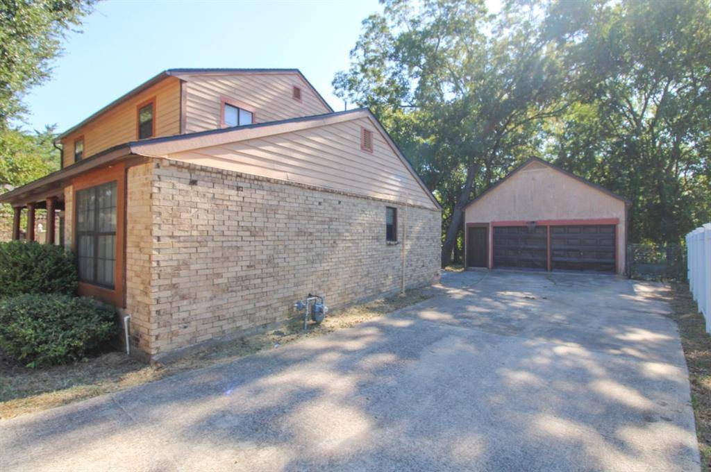 Lancaster, TX 75134,1521 W Springcrest Circle