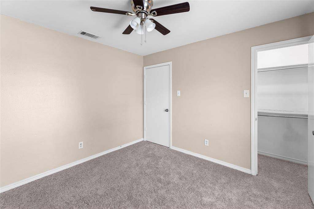 Desoto, TX 75115,500 Pidgeon Court