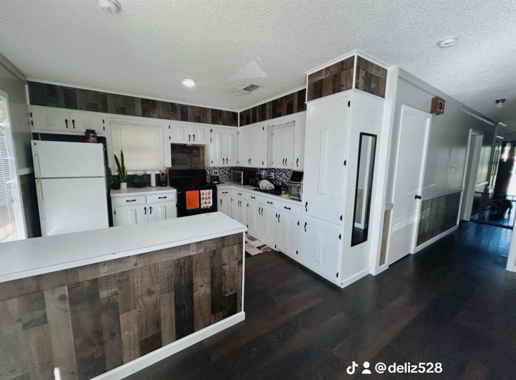 Denison, TX 75020,715 W Monterey Street