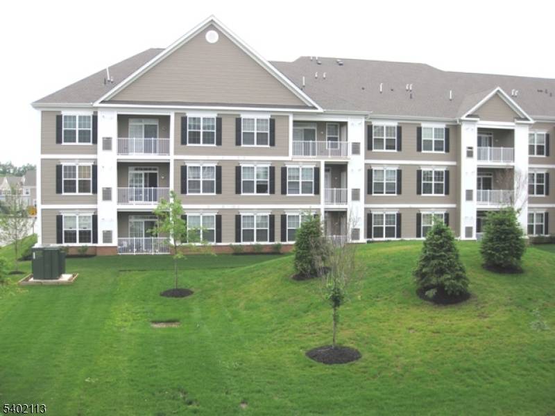 Edison Twp., NJ 08837,3223 Edward Stec Blvd