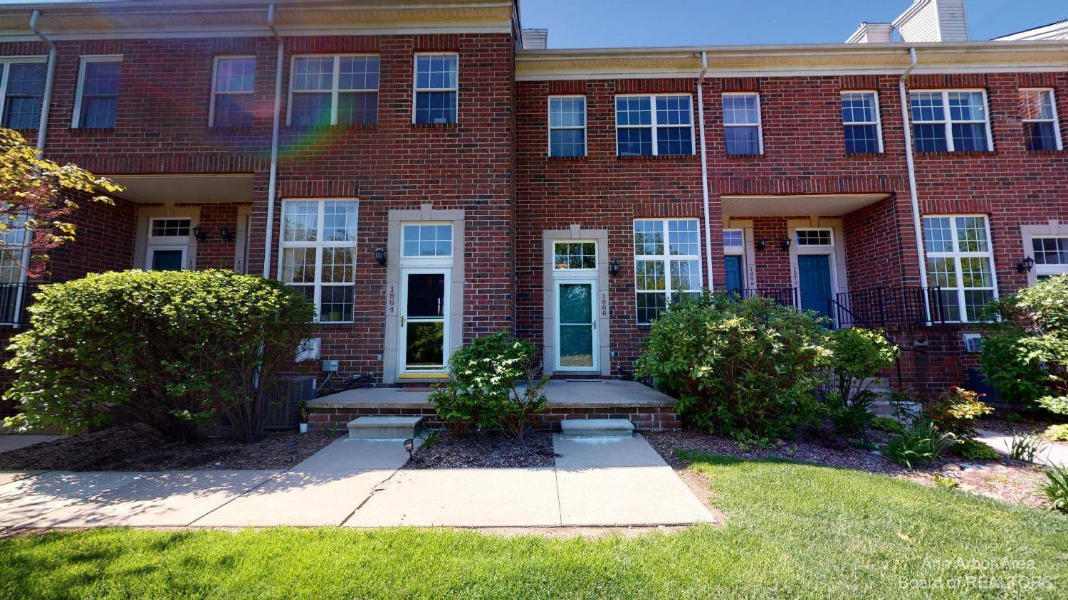 Ann Arbor, MI 48104,1866 Lindsay LN