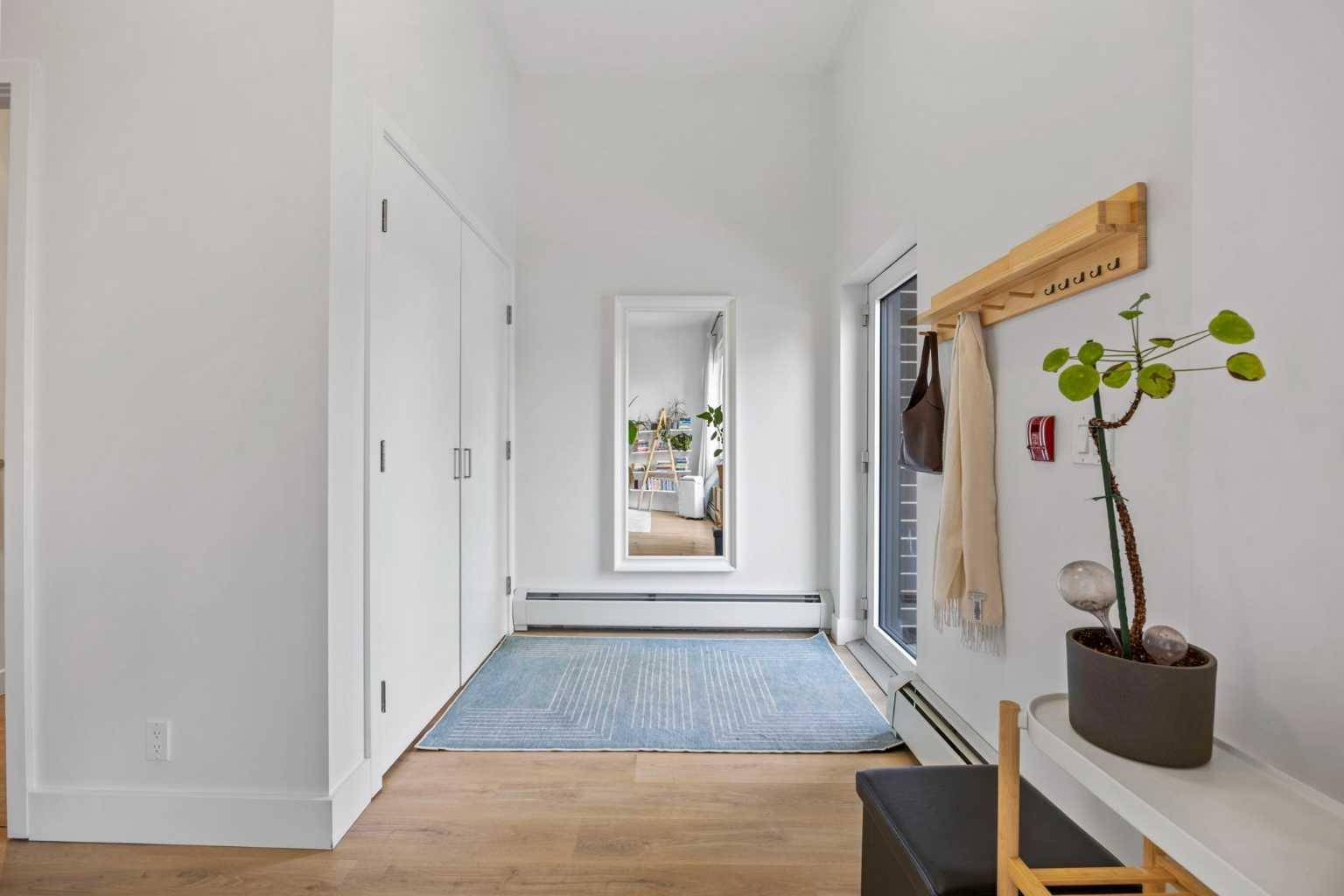 Calgary, AB T2R 0Z7,1501 6 ST SW #105