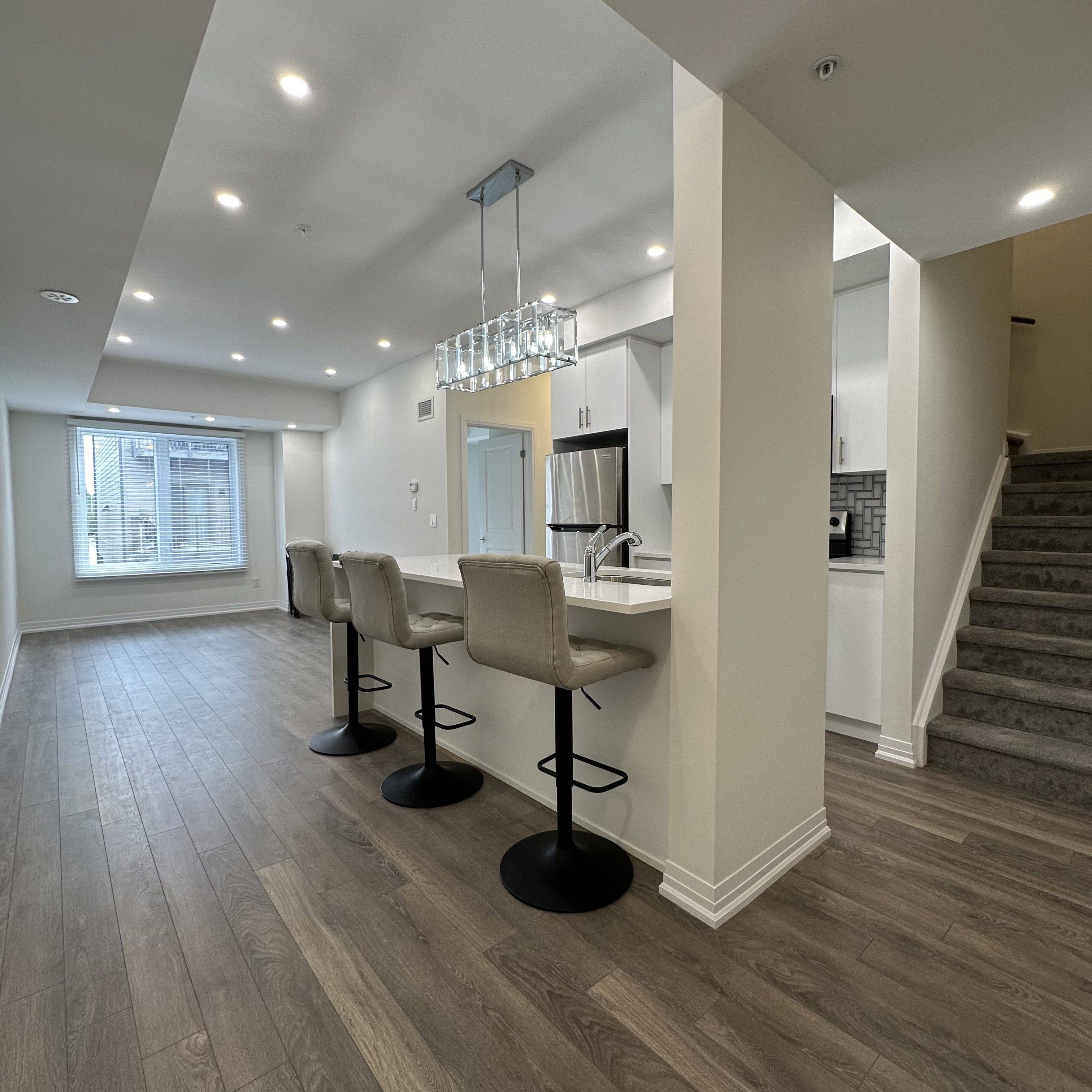 Pickering, ON L1X 0L2,2635 William Jackson DR #311