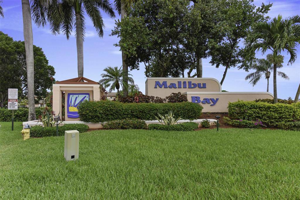 Pembroke Pines, FL 33029,757 NW 208th Dr