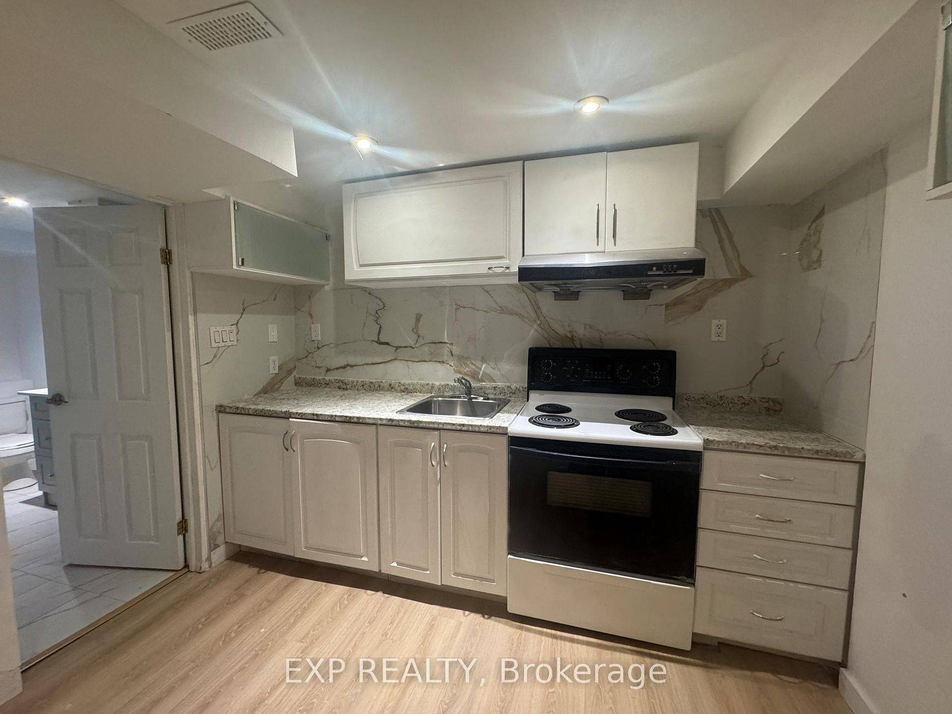 Georgina, ON L4P 1J8,210 Church ST #Basement