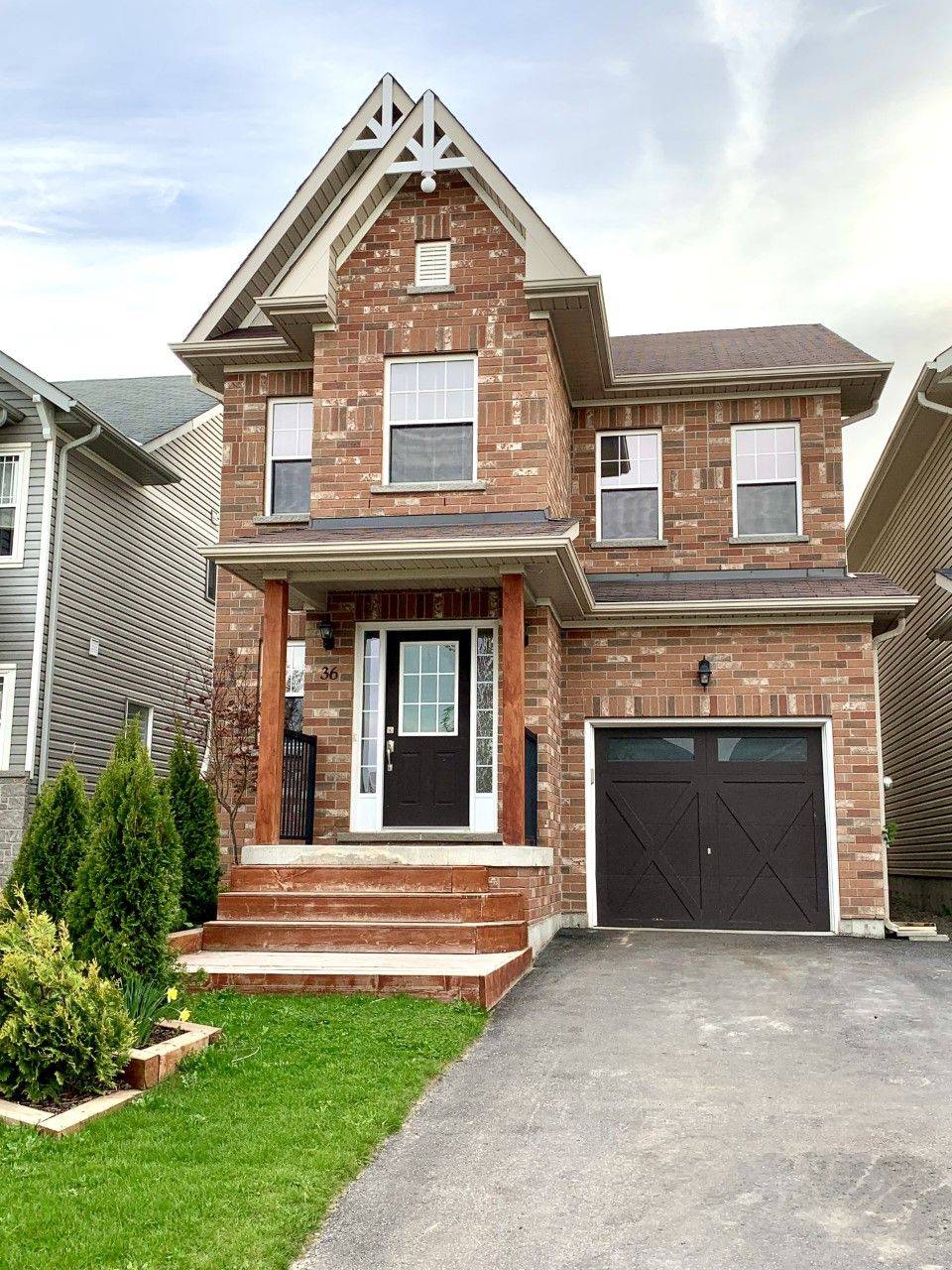 Orillia, ON L3V 0A5,36 Pearl DR
