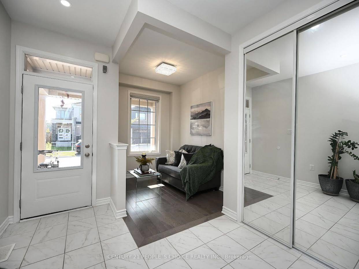 Brampton, ON L7A 5E7,34 Cyclone TRL