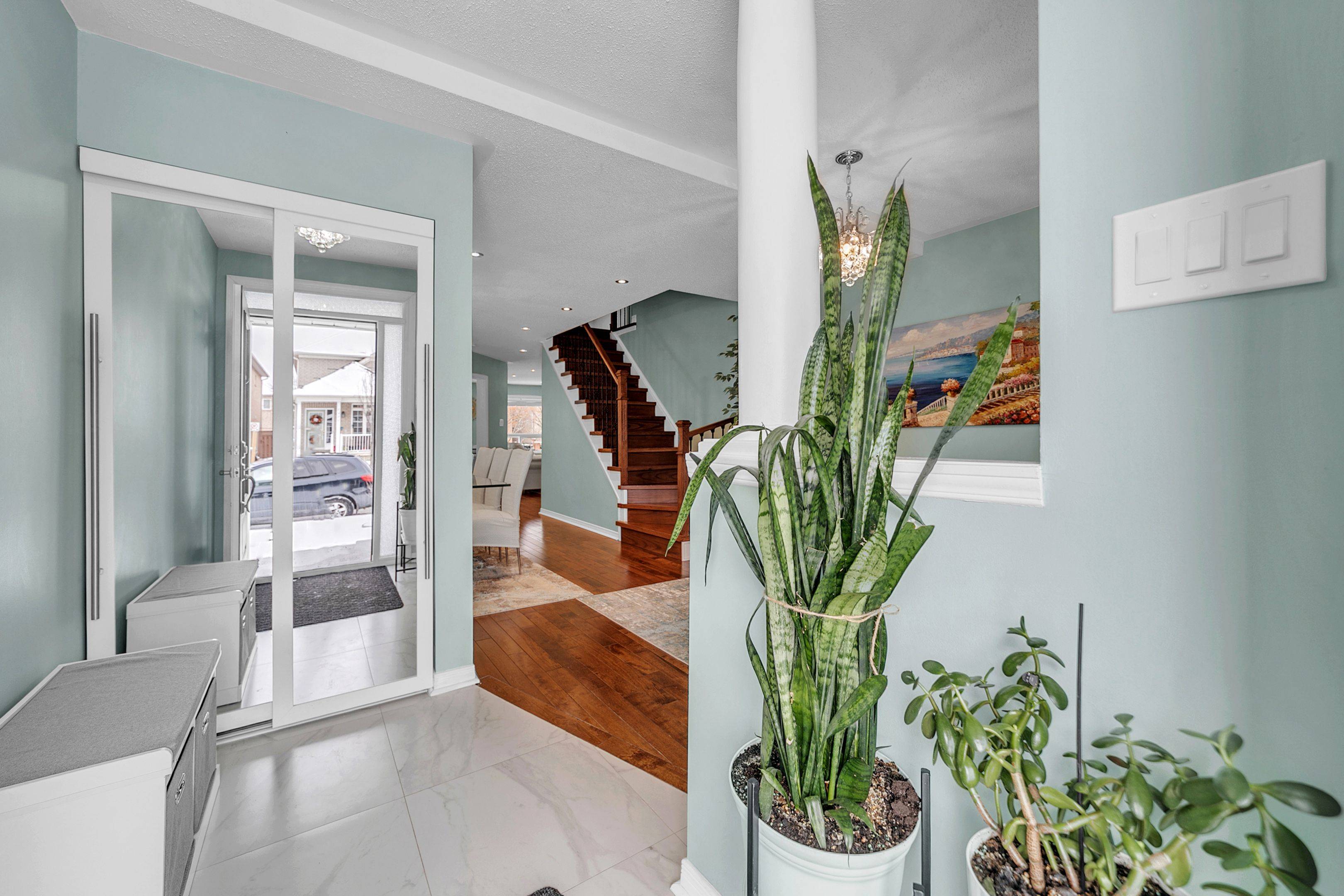 Mississauga, ON L5M 6N4,5431 Rochelle WAY