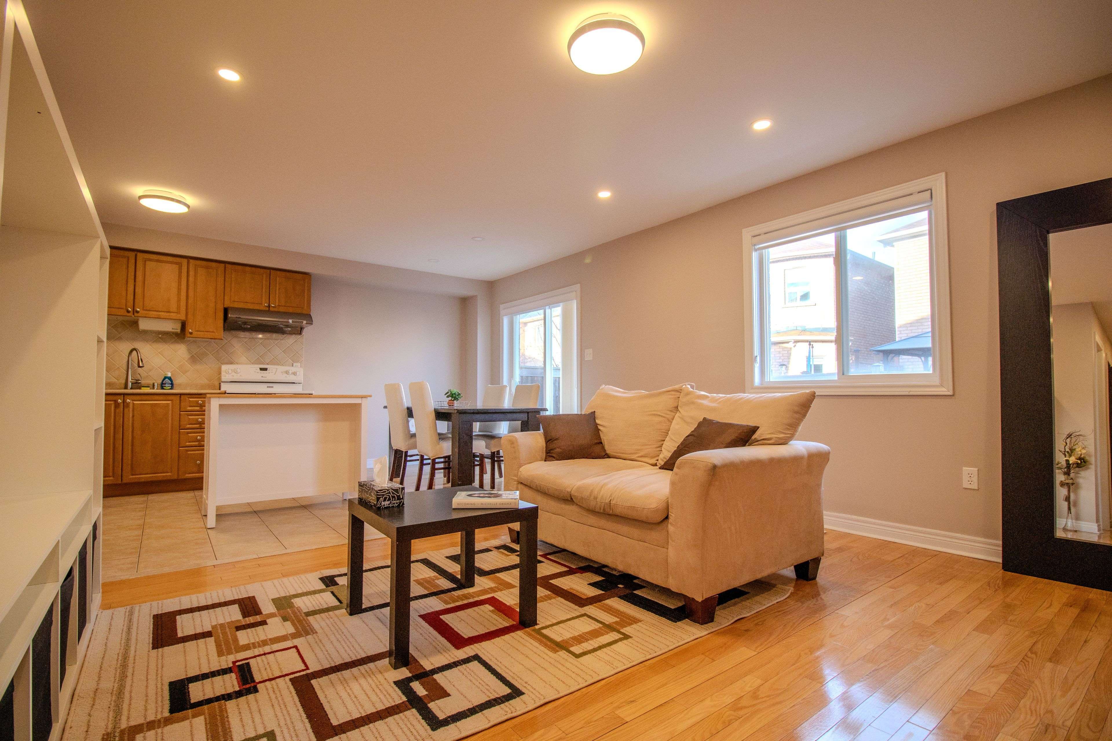 Brampton, ON L7A 3T4,2 Sir Jacobs CRES #MAIN