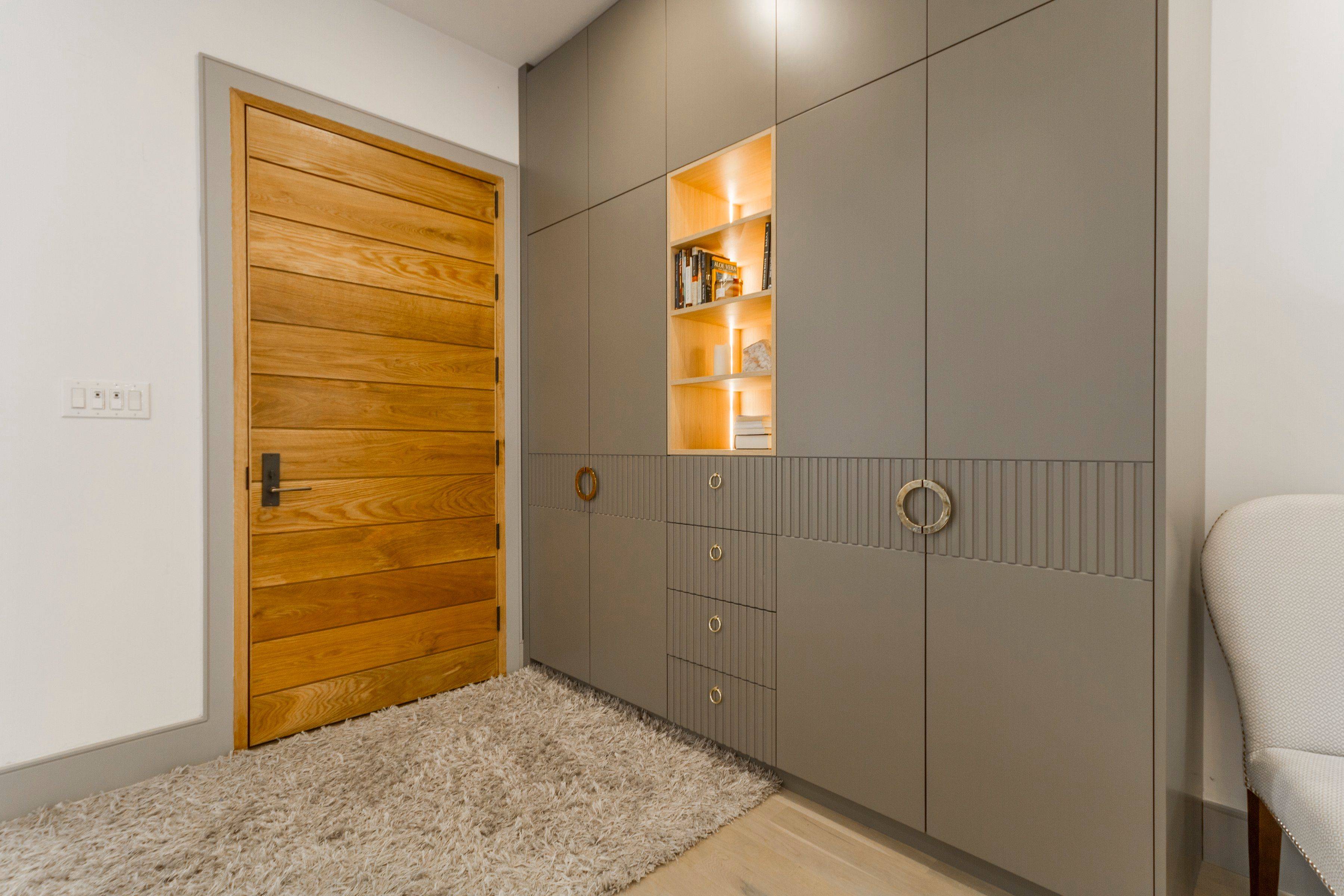 Toronto W08, ON M9B 4K5,118 Martin Grove RD