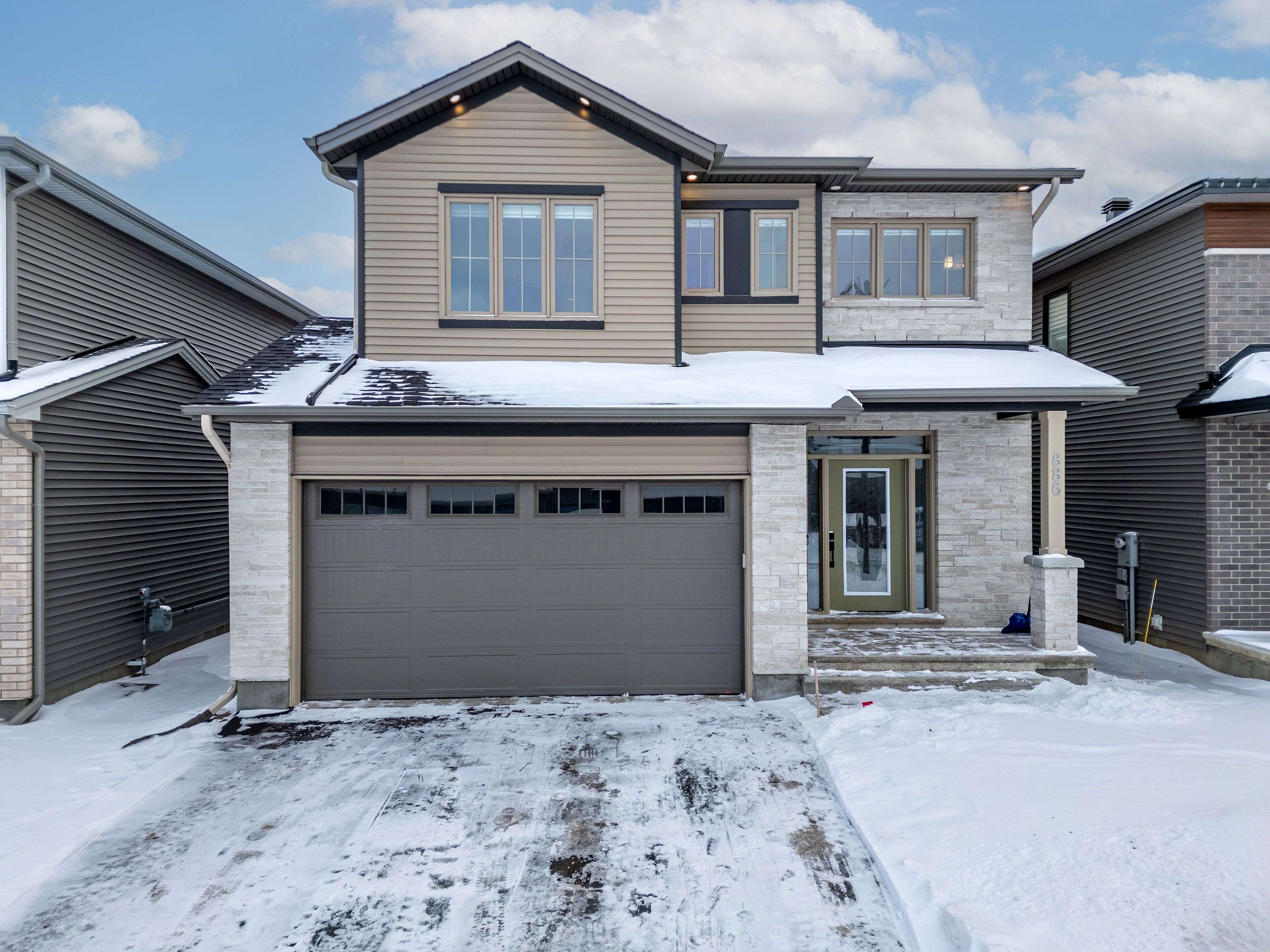 Stittsville - Munster - Richmond, ON K2S 2W8,886 Sendero WAY