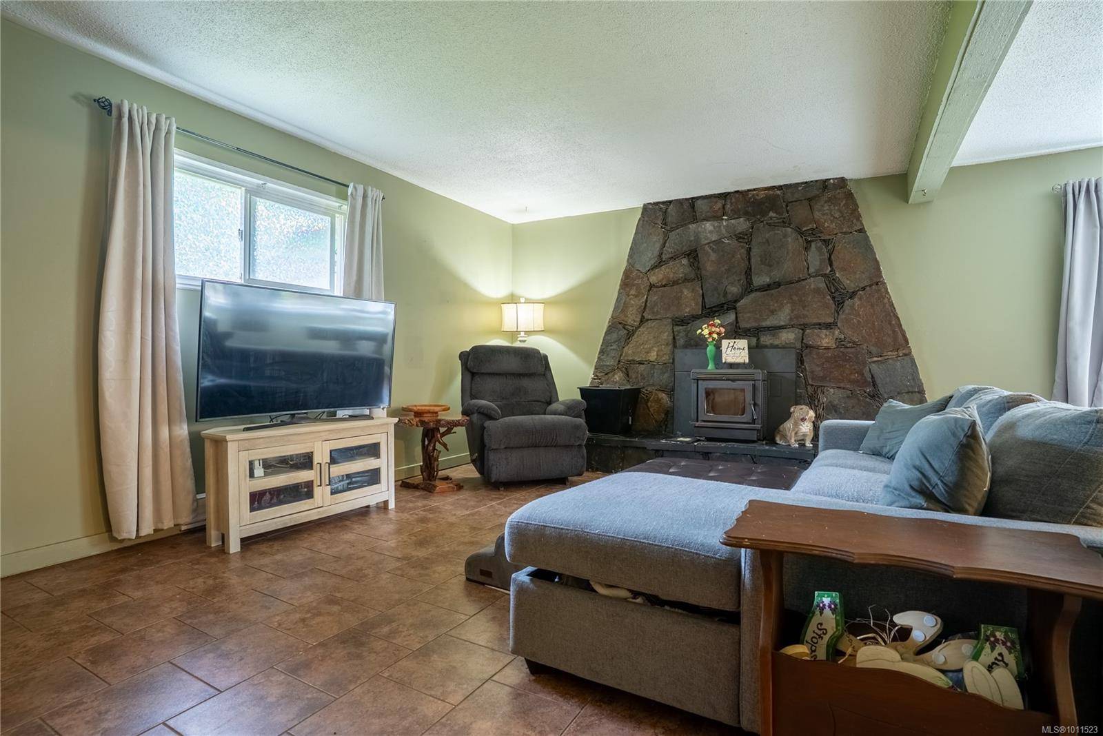 Langford, BC V9B 4R3,2808 Sooke Lake Rd