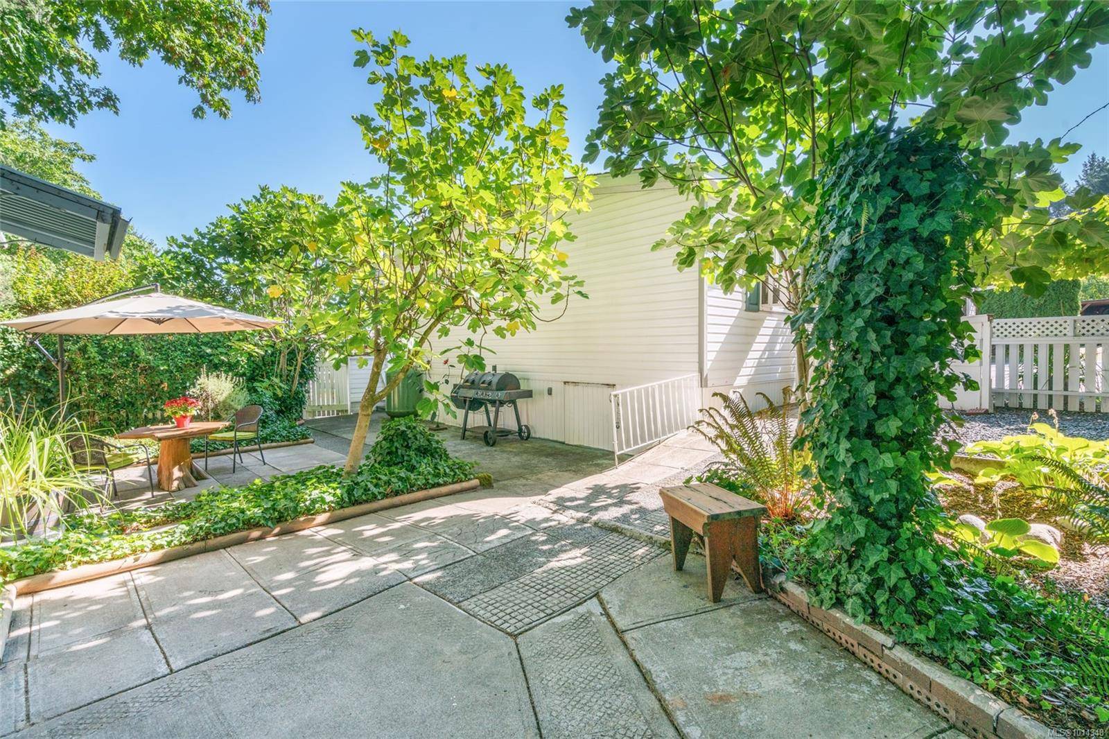 Nanaimo, BC V9R 6C1,971 Douglas Ave #76