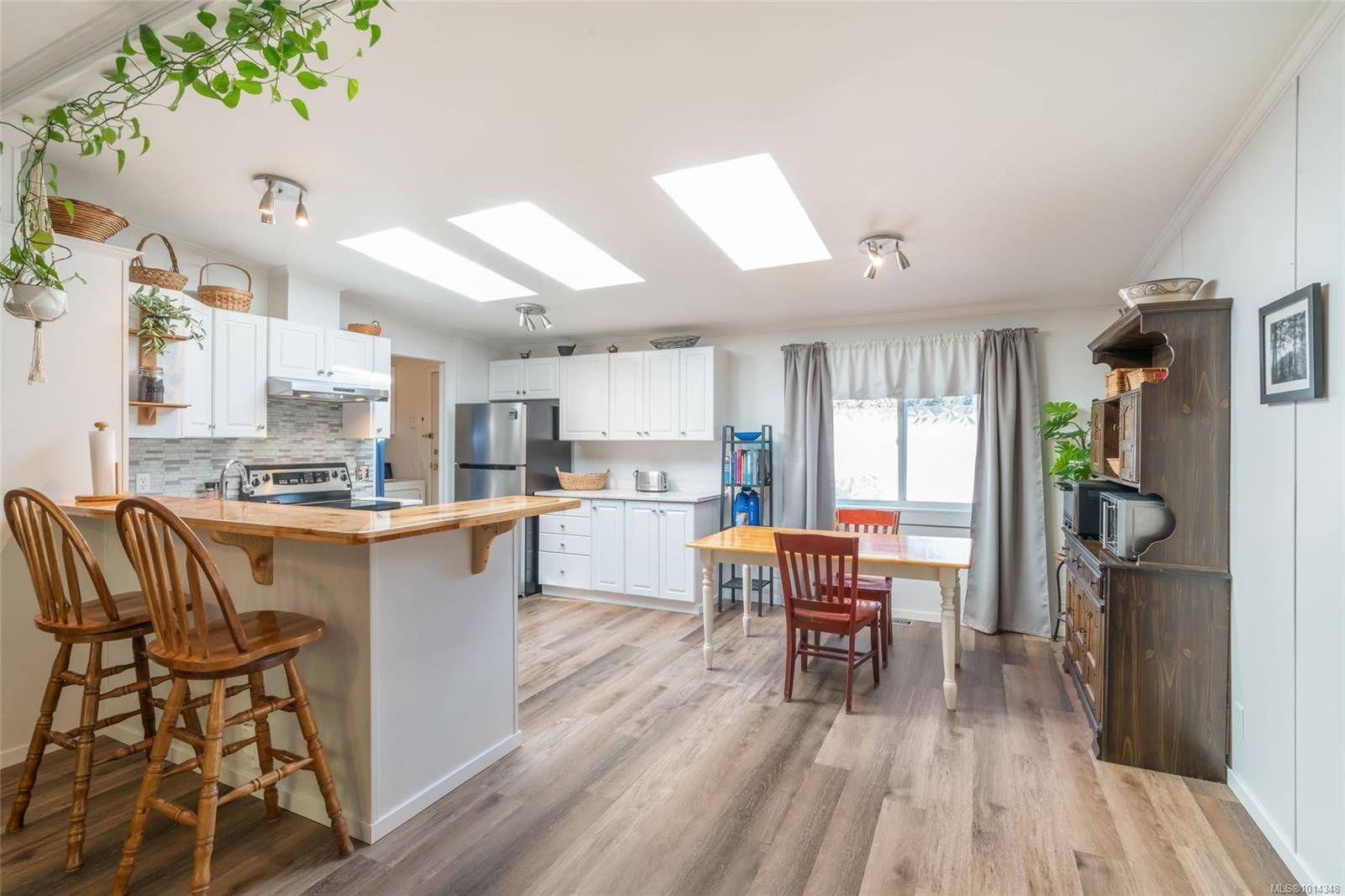 Nanaimo, BC V9R 6C1,971 Douglas Ave #76