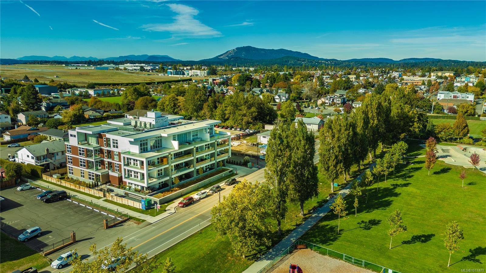 Sidney, BC V8L 2W5,9570 Fifth St #106