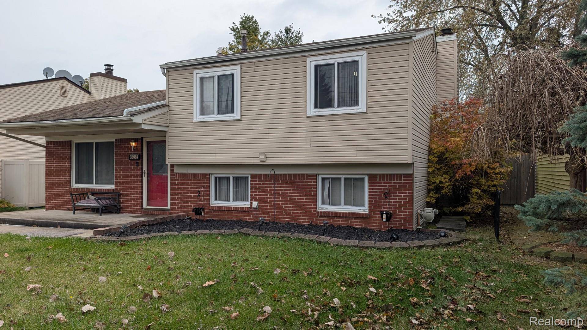 Clinton Township, MI 48035,33984 Little Mack AVE