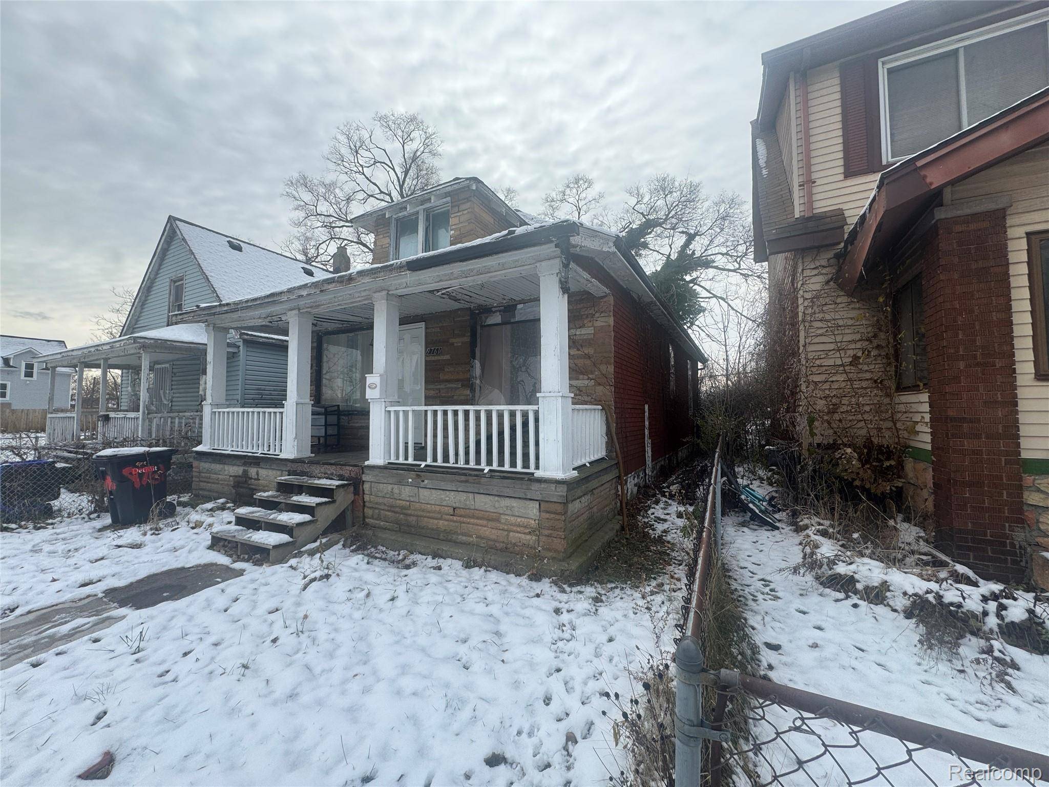 Detroit, MI 48204,9761 Holmur ST