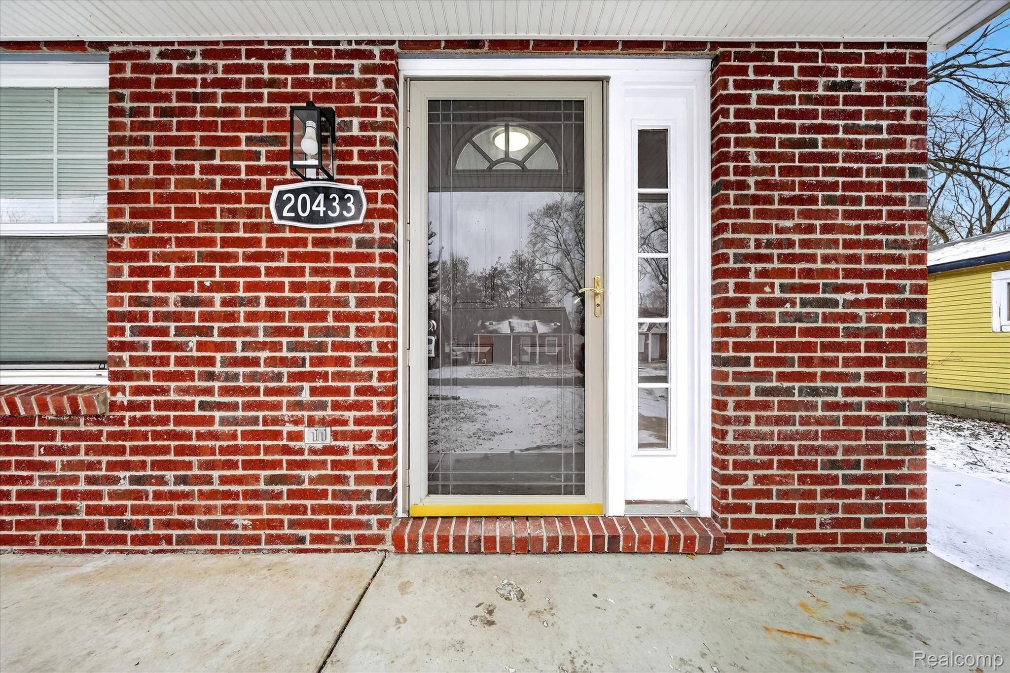 Redford, MI 48240,20433 Lexington