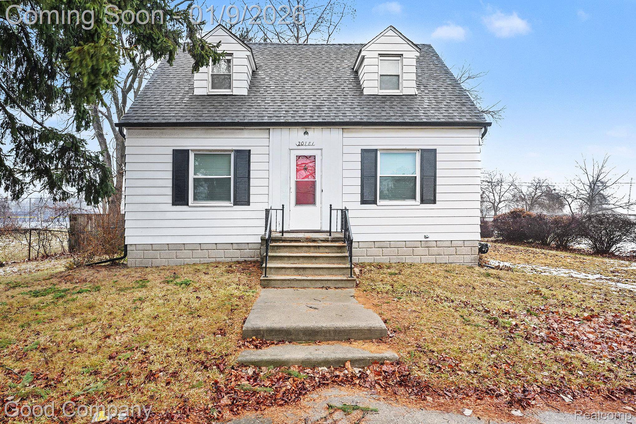 Clinton Township, MI 48035,20781 15 Mile RD