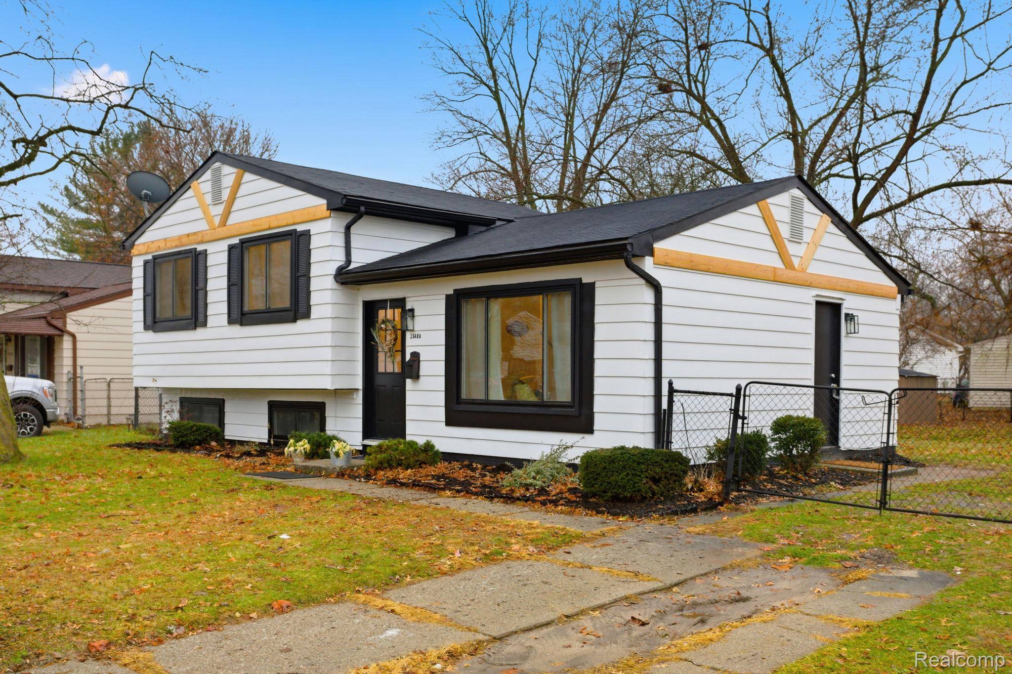 Romulus, MI 48174,15486 Orchard ST