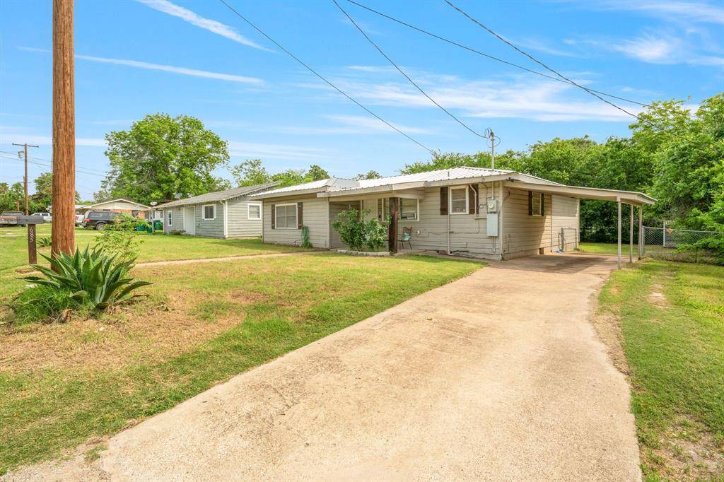 Stephenville, TX 76401,685 S First Avenue