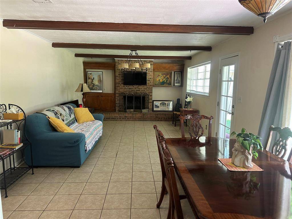 Shreveport, LA 71105,7306 Camelback Drive