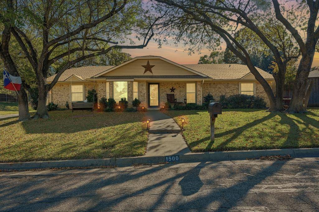 Arlington, TX 76012,1500 Flamingo Drive