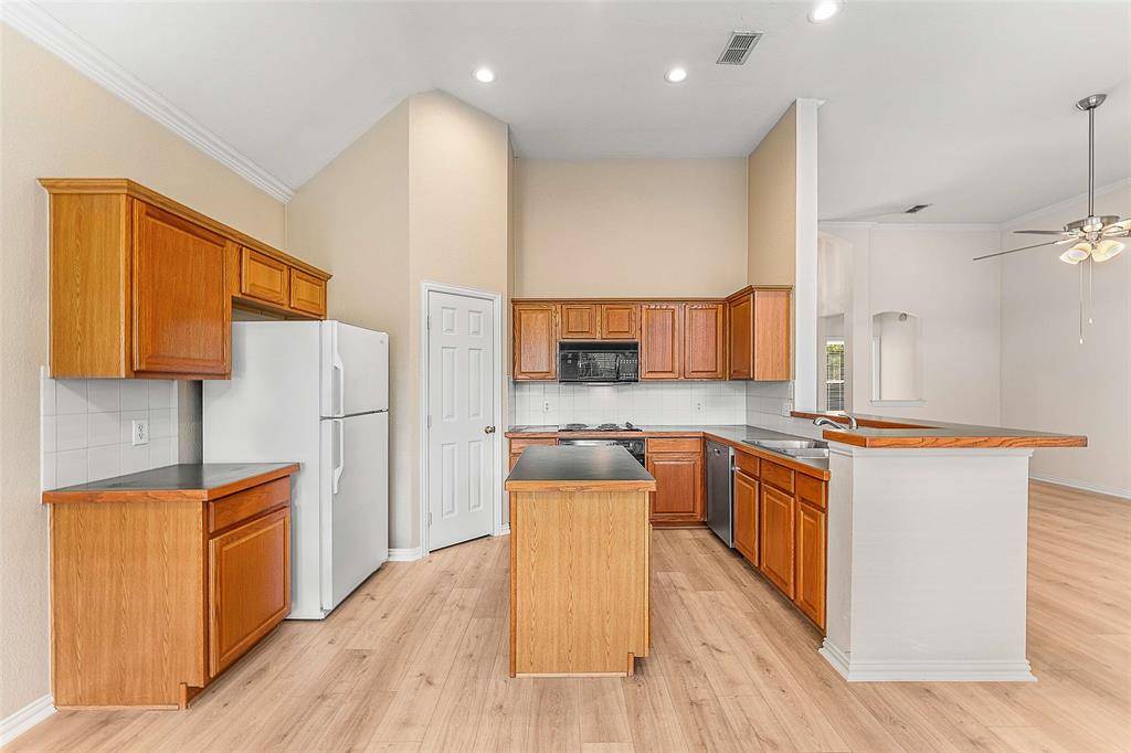 Irving, TX 75063,111 Midcrest Drive