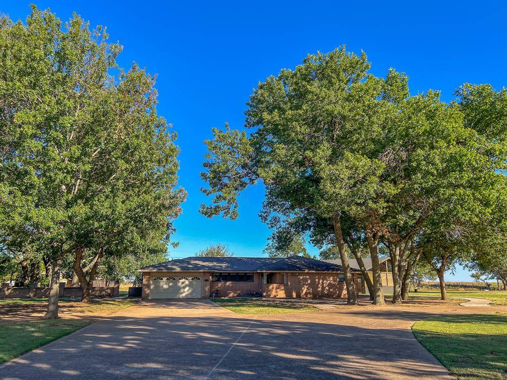 7900 Red River Road, Byers, TX 76357