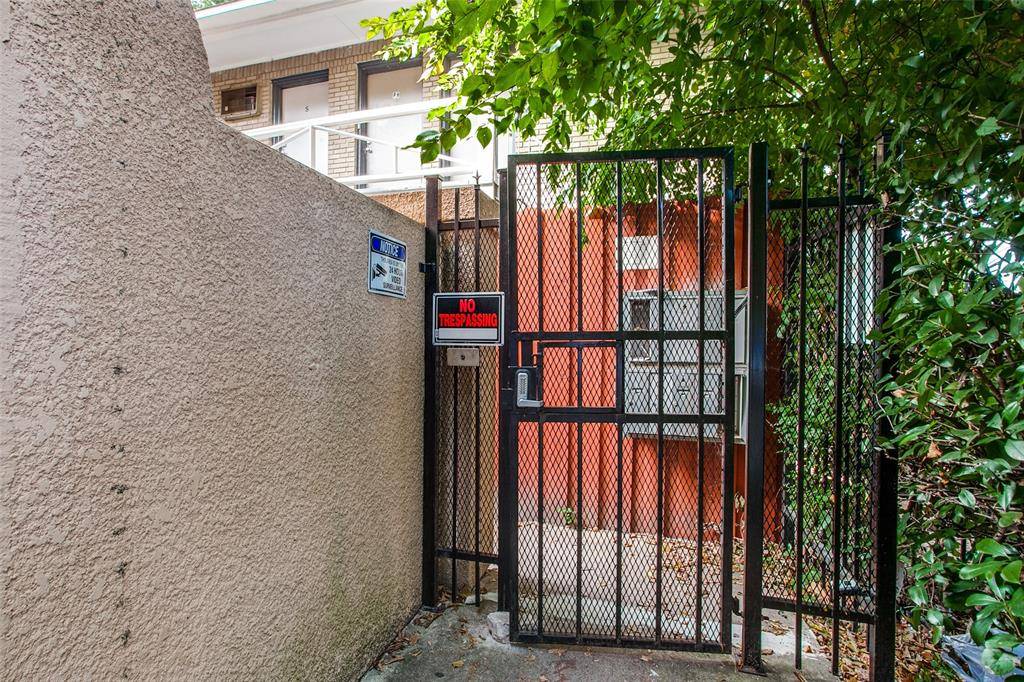 Dallas, TX 75206,5114 Bryan Street #4