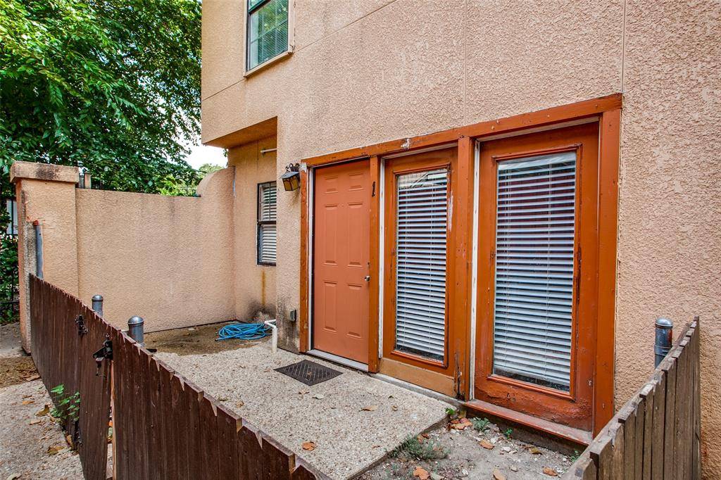 Dallas, TX 75206,5114 Bryan Street #4