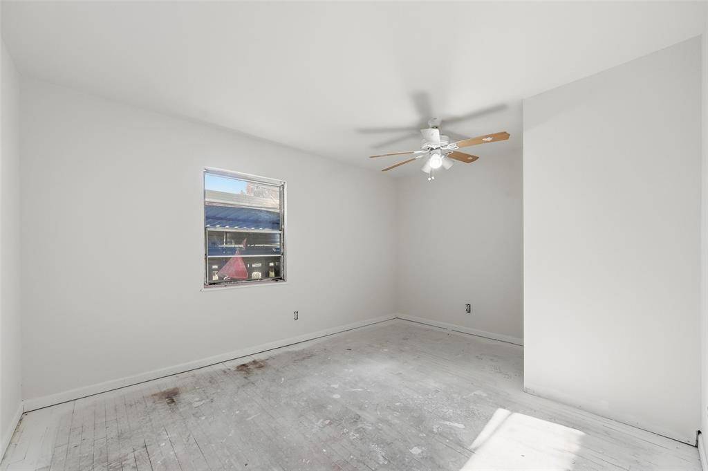 Dallas, TX 75224,2915 Fakes Drive